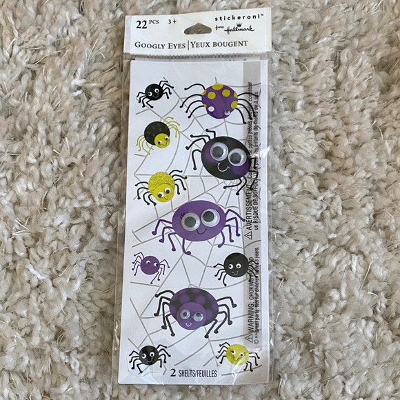 Halloween Decor Set - Picture 2 of 7